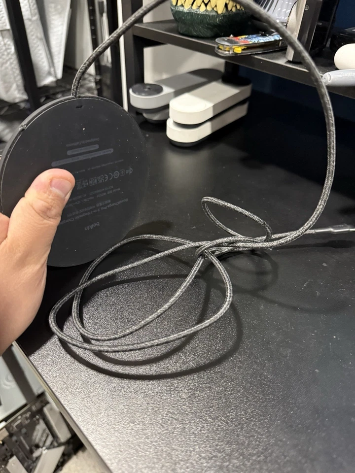 Belkin Boost Charge Pro 3-in-1 Qi2 Charging Stand w/ Magsafe WIZ023 - Black - Image 4 of 4