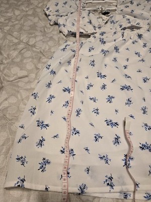 H+M Divided Cut-Out Floral Dress with Blue and White Flowers Size S