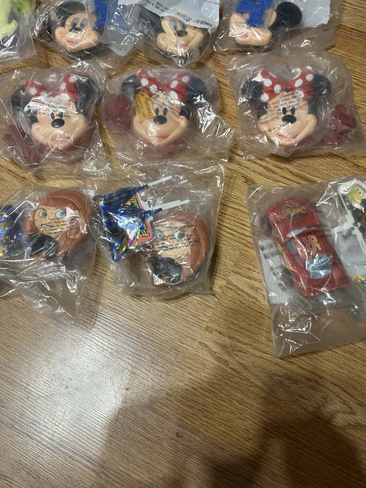 Disney Cake Toppers Decopak Mickey Minnie - Image 4 of 4