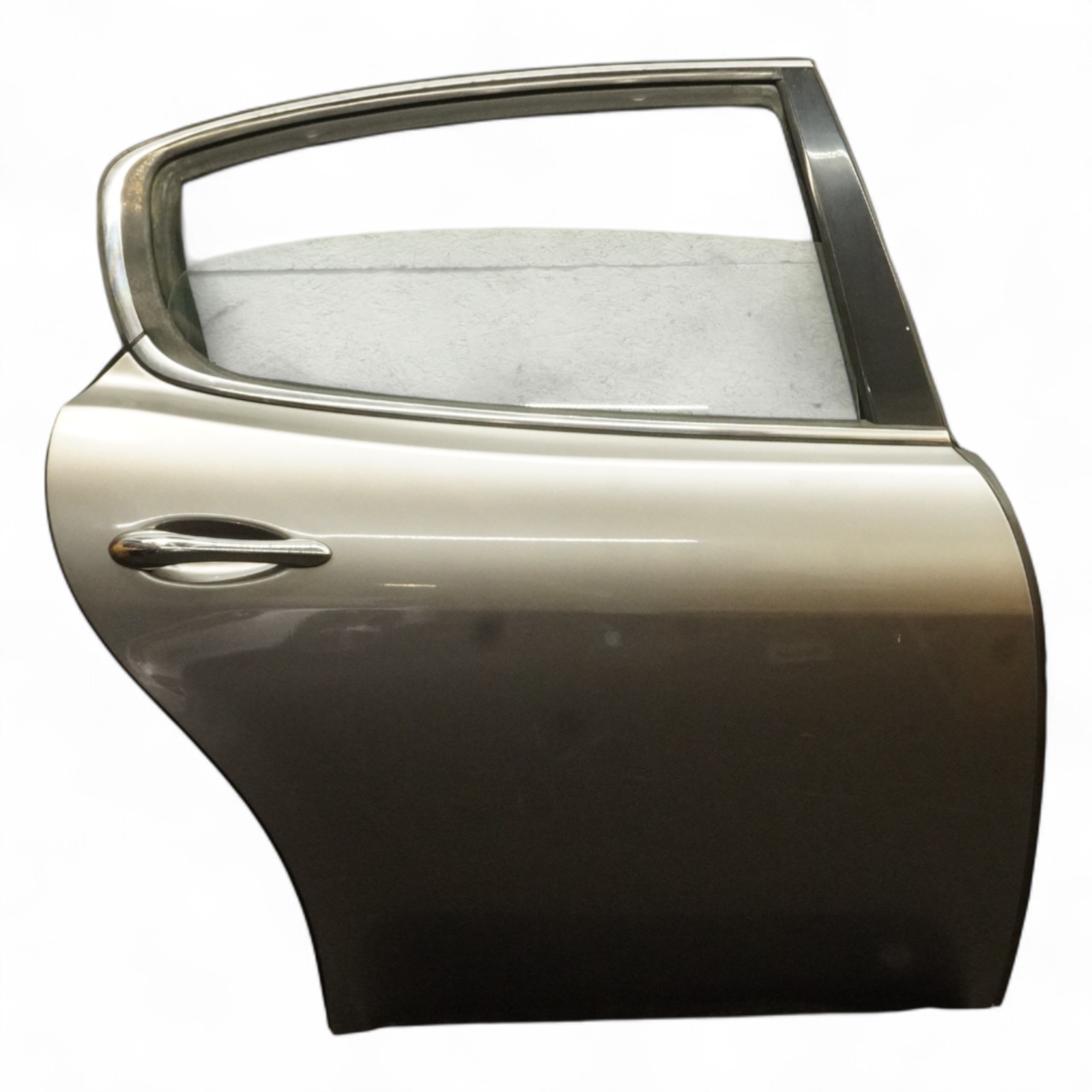 2005-2008 Maserati Quattroporte M139 OEM Rear Right Exterior Door Panel 67062200