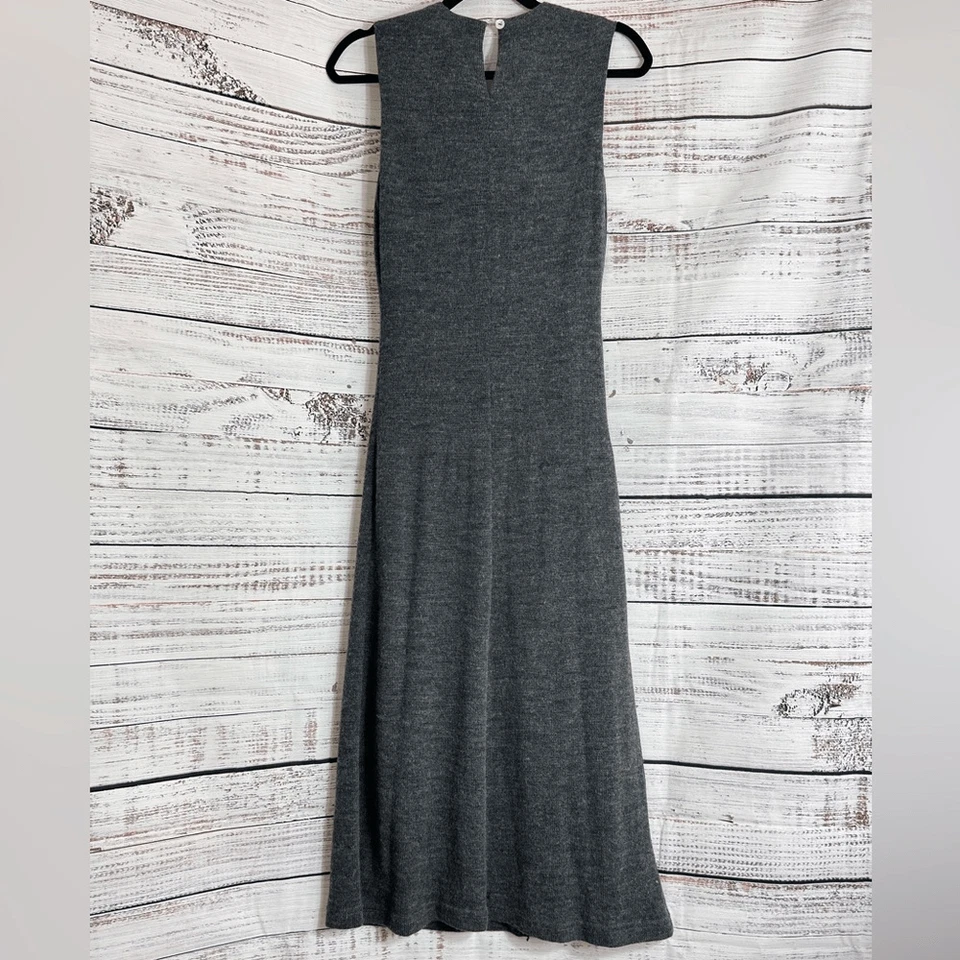Vestido individual para mujer talla mediana mezcla de lana cachemir tejido con cuentas gris cambio midi Foto 2 de 4