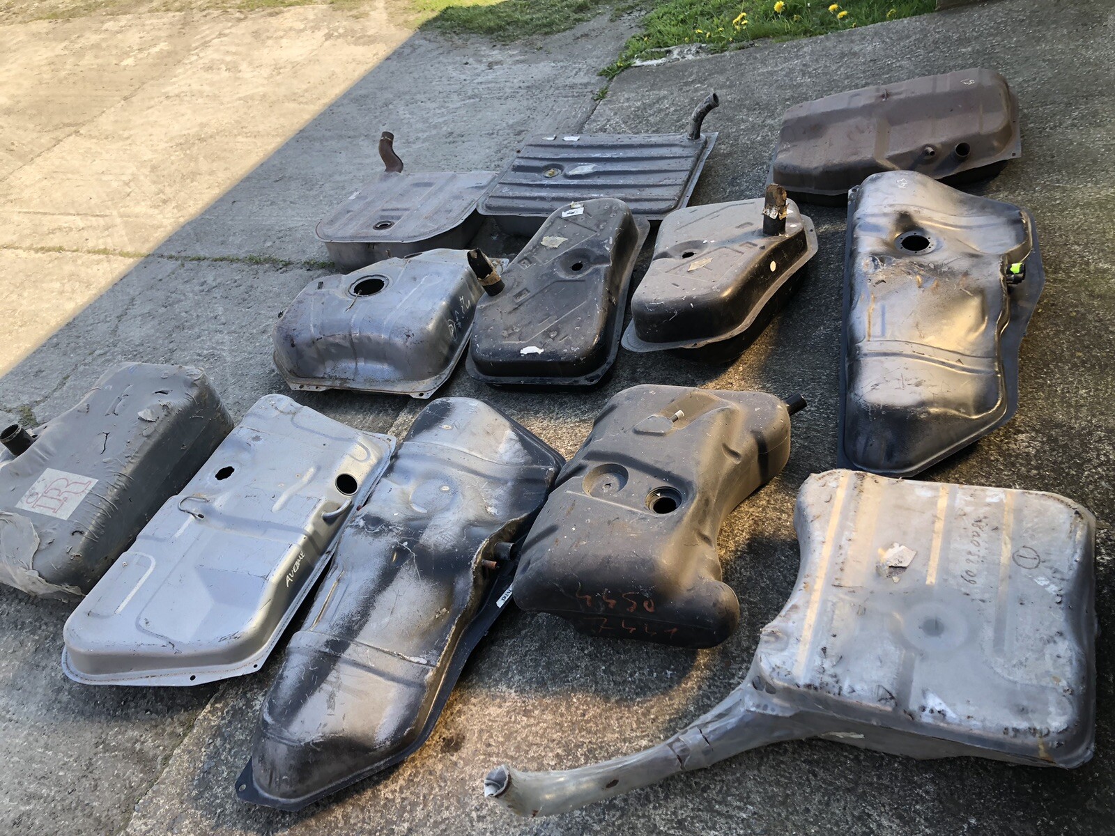 Joblot 12 x Classic Car Fuel Tanks, NOS eBay