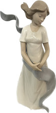 L'LADRO NAO FIGURE OF A YOUNG GIRL *KISSED BY THE WIND* 1425 RETIRED 2008 10 INS