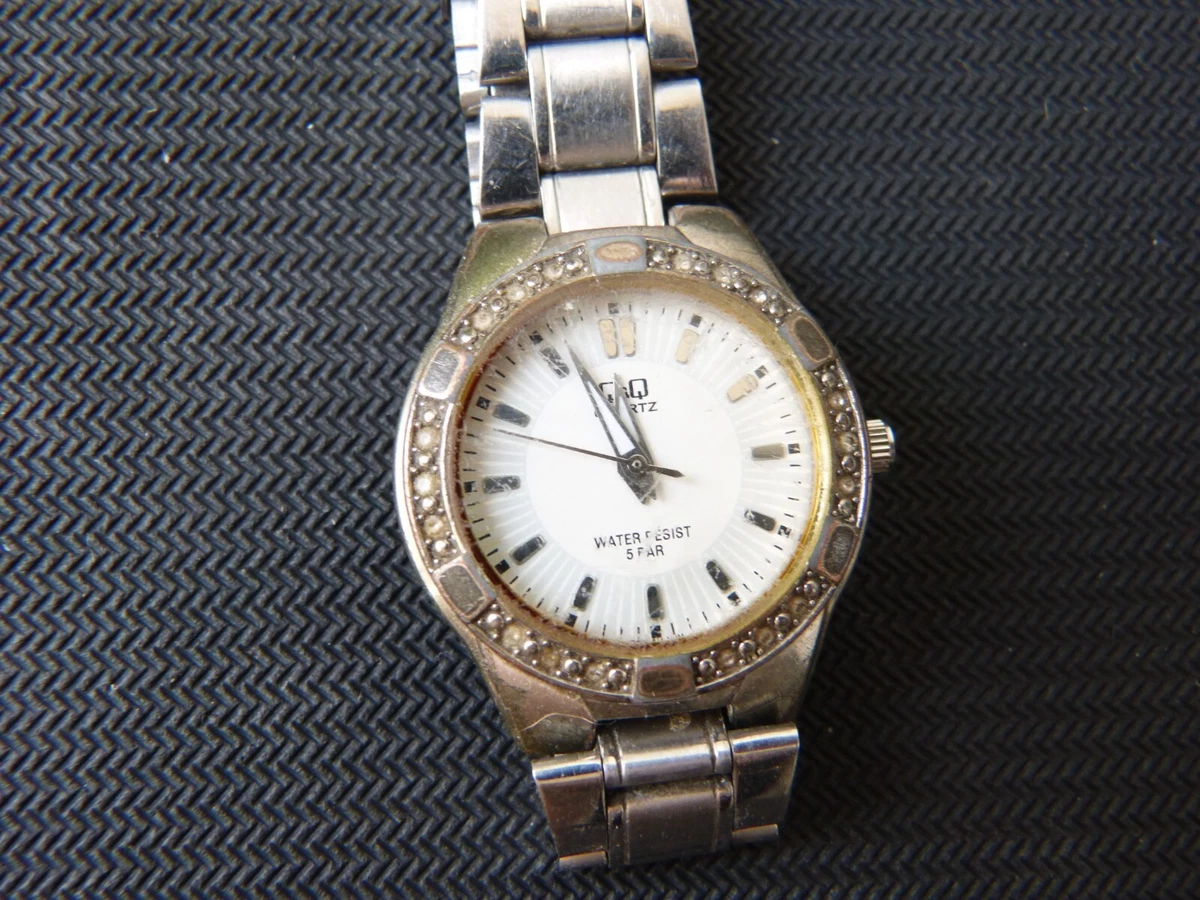 Q&q quartz shop stainless steel back