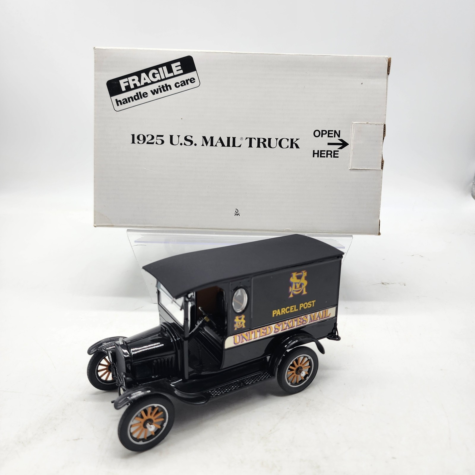 Danbury Mint Black 1925 U.S. Mail Truck 1.24 W Box Collectors Condition No Title