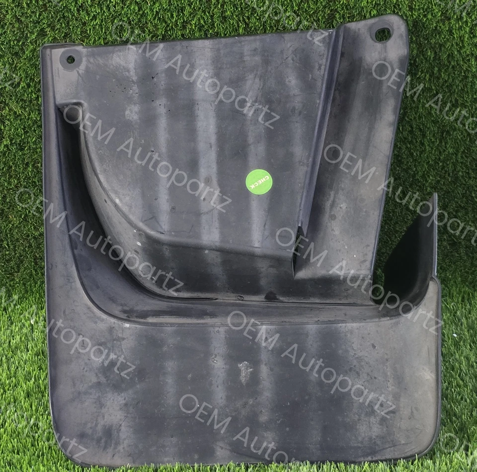 Оригинальный б/у задний правый брызговик со стороны пассажира для Lexus GX470 2003-2009 годов выпуска - Изображение 4 из 4