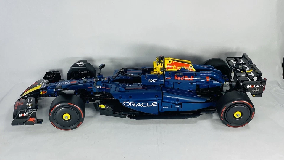 Lego Technic 42206 Oracle Red Bull Racing Rb20 F1 Car Set & Manual No Box - Image 3 of 4