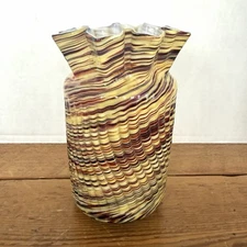 Art Glass Wrinkled Handkerchief Brown White & Maroon Swirl Flower Vase 7”x4”