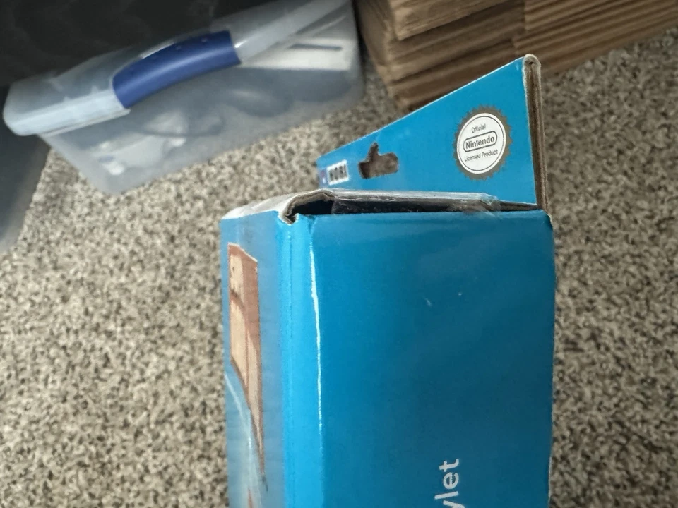 Hori Wii U Super Mario Bros Protector & Stylus - New NIB - Image 4 of 4