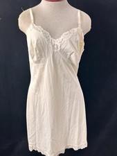 Lorraine vintage full slip size L 38 lace trim 32" long adjustable straps nylon