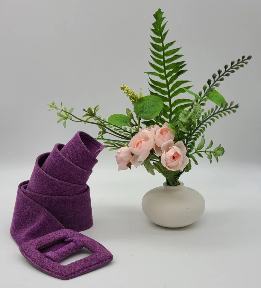 CINTURÓN DE GAMUZA MUJER CINTURÓN DE CUERO MORADO Foto 2 de 4