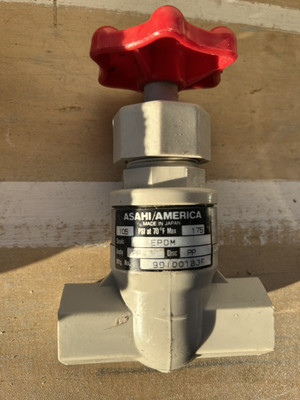 Asahi America EPDM 1/2'' PVC High Temp Manual Globe Gate Valve 105psi 175F