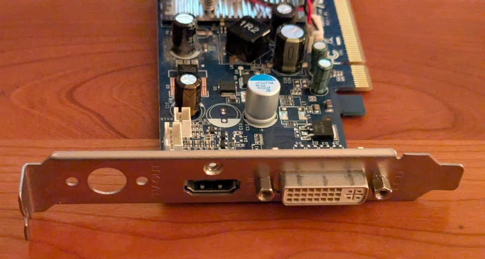 ASUS / HP OEM NVIDIA GeForce 8500 GT 512MB DDR2 PCIe x16 Graphics Video Card - Image 4 of 4