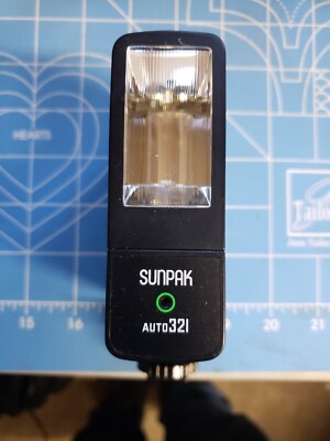 Sunpak Auto 321 Photography Camera Flash UnTested B