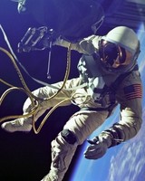 8x10 Nasa Photo: Astronaut Ed White On First Spacewalk, Gemini 4 Mission 8x10 Nasa Photo: Astronaut Ed White On First Spacewalk, Gemini 4 Mission