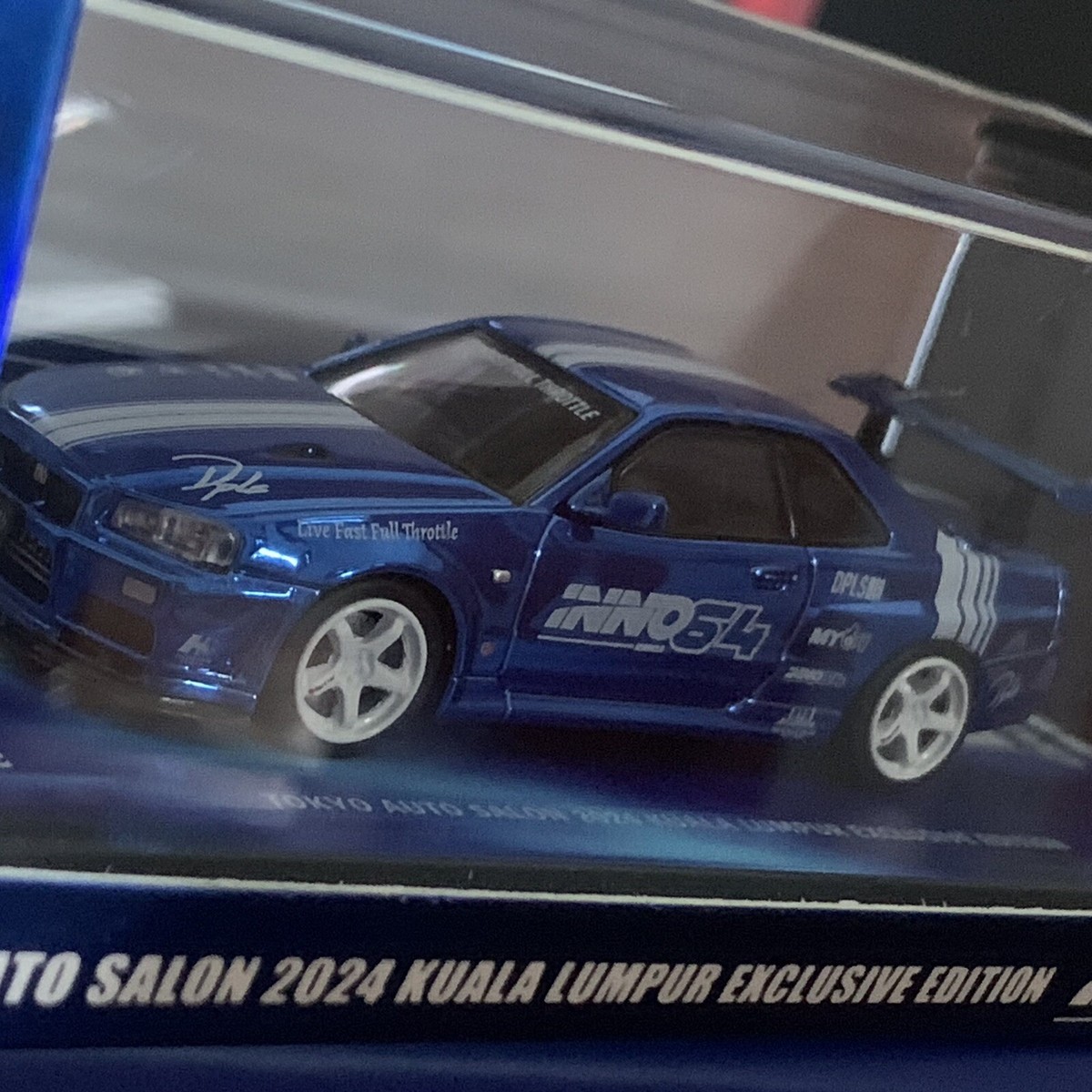 INNO64 イノモデルR34 KUALA LUMPUR EDITION TAS s-l400.jpg