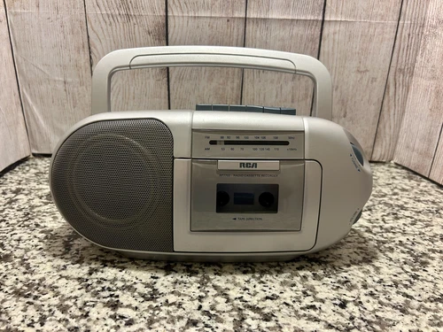 Vintage RCA Personal Portable Radio Cassette Recorder RP77029 AM FM Tested Works