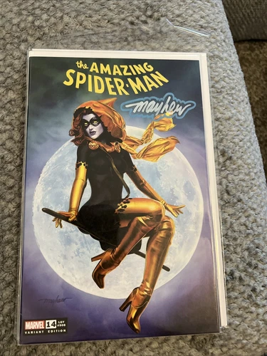 AMAZING SPIDER-MAN #14 (2022) Mike Mayhew Studio Variant Cover A Glow Sig w/COA