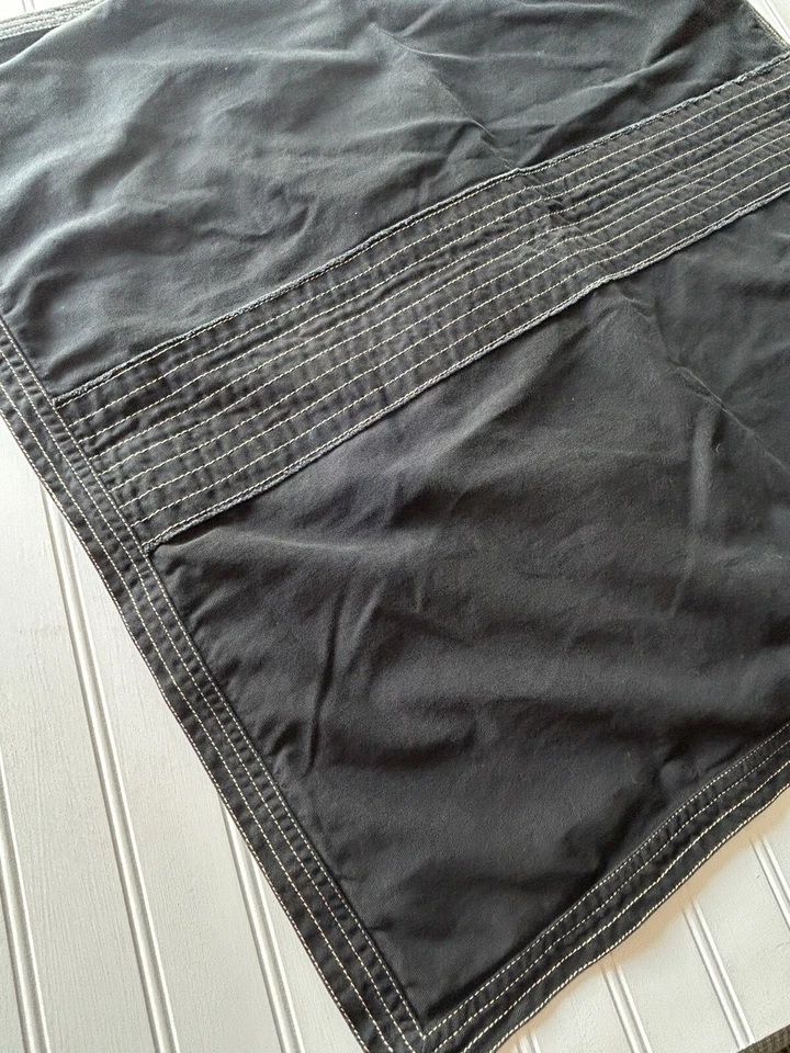 Restoration Hardware青少年刺绣条纹黑色欧式枕套一对 — 第 2/4 张图片