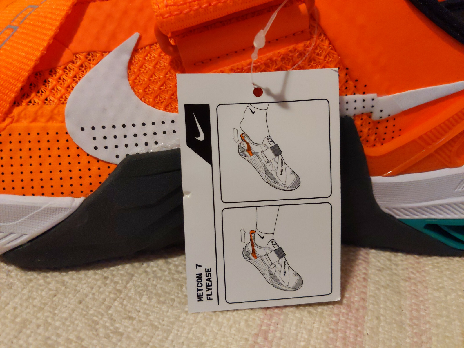 metcon 7 flyease orange