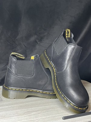 Dr. Martens Unisex Black Chelsea Boots US 7 UK 6 EU 39