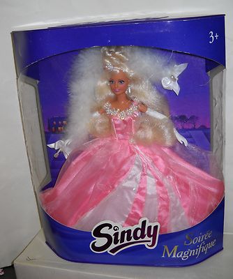#2693 Hasbro Sindy Soiree Magnifique Doll (See Description)