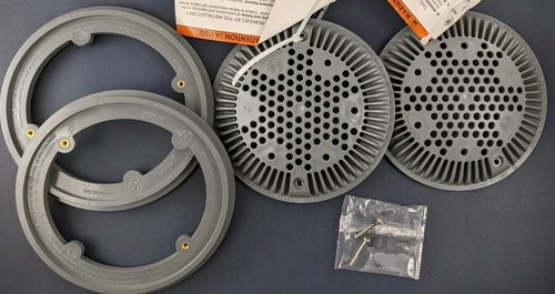 Due coperture/cornici di scarico Hayward WG1030AVDGRPAK2 grigio scuro doppia aspirazione flusso - Foto 3 di 8