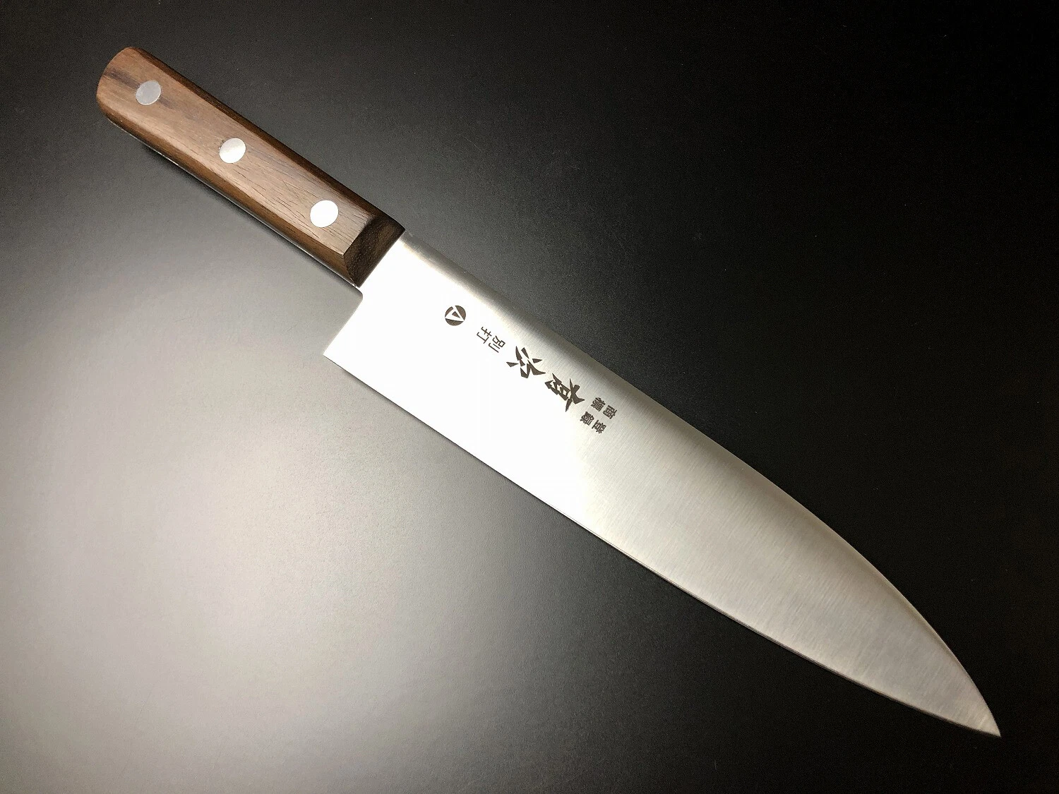 Japanese Chef's Knife ARITSUGU Alloy Steel Carbon Gyuto 180 mm 7.08" Saya Case