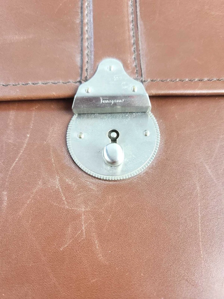 Maletín Mensajero Vintage Salvatore Ferragamo Cuero Marrón Valise Foto 4 de 4