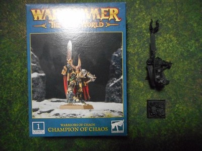 Games Workshop - Old World - Krieger des Chaos - Champion des Chaos  (grundiert)