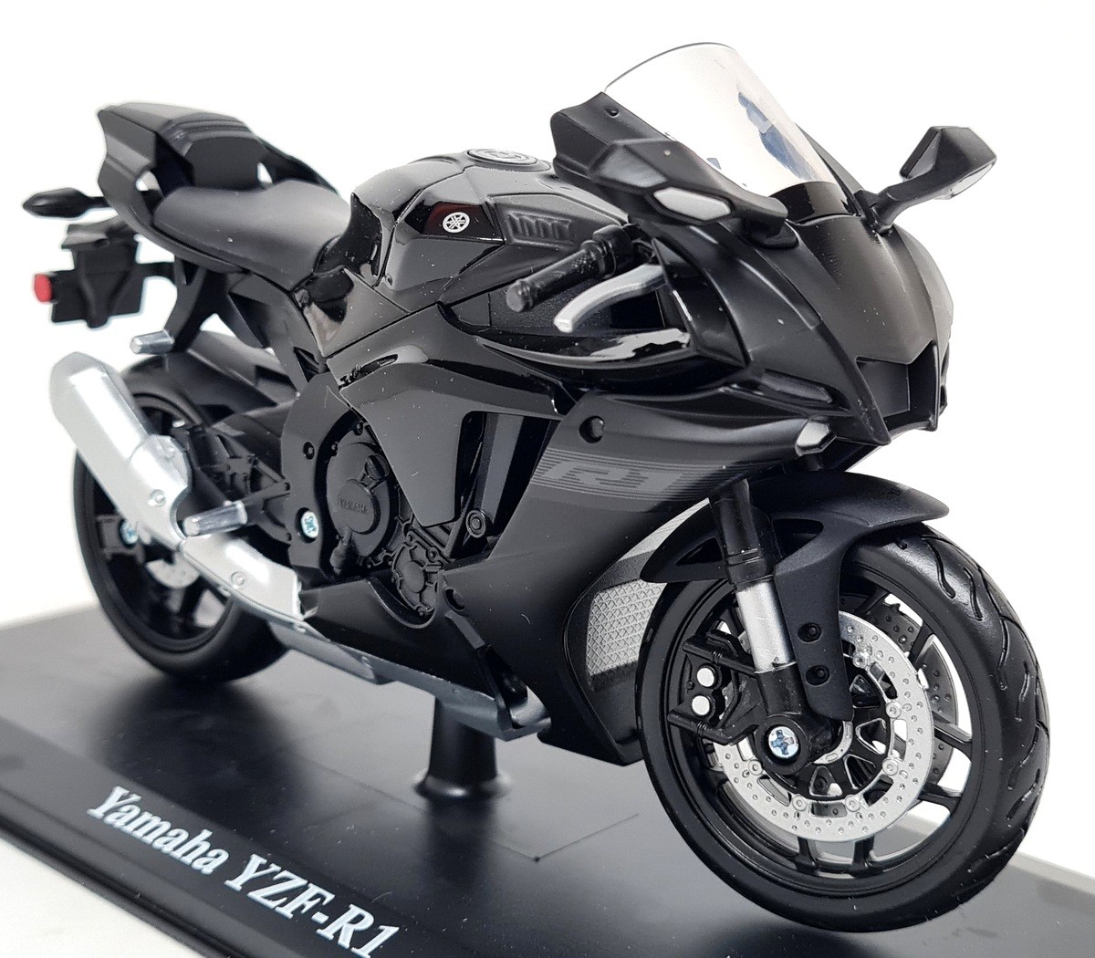 Maisto 1/12 Yamaha YZF R1 Black Scale Model Motorcycle