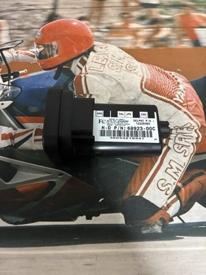 Harley-Davidson 2006 V Rod VRSCR TSM Turn Signal Module 68923-00C