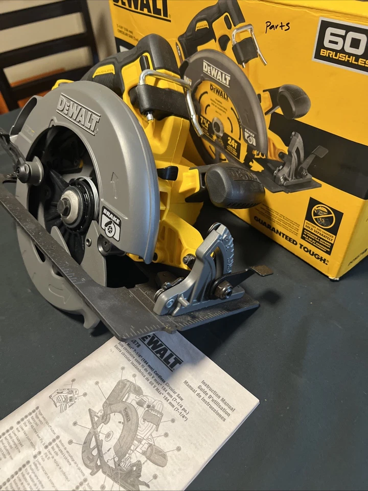Dewalt DCS578B FlexVolt 60V 7-1/4" Brushless Cordless Circular Saw Not Working - Image 2 of 4