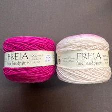 VTG FREIA BALL OMBRE GRANDE YARN - 2 Balls "Valentine" Sport 217 yds Merino NOS