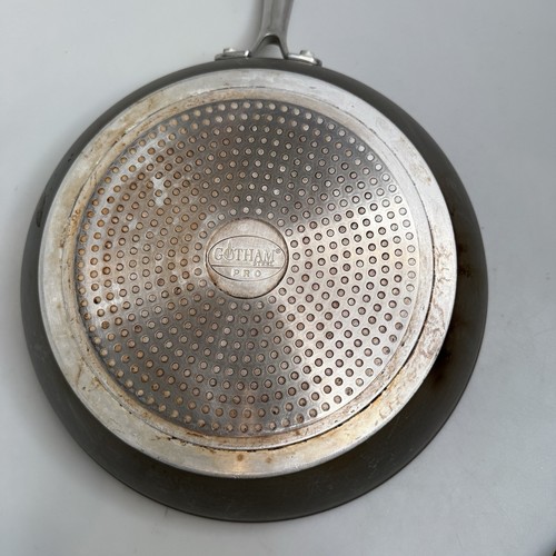 Gotham Steel Pro 9" & 11.5" Inch Fry Pans Nonstick Ceramic and Titanium Coating= - Imagen 9 de 21