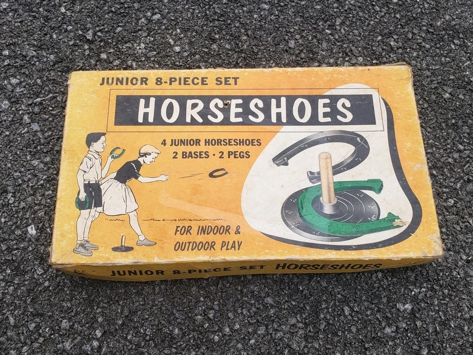 Vintage 1950s Eight Piece Junior Rubber Horseshoe Set in Original Box - Image 2 of 4