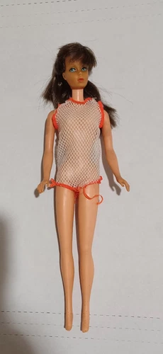 Vintage 1967 Twist n Turn Barbie Doll Brunette