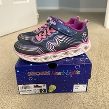 Skechers Girls Size 2 Heart Lights Light Up Sneakers Purple Pink