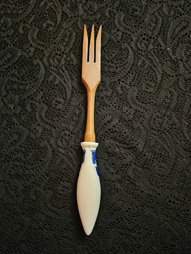 UNUSED Vintage 4-Piece Hostess Salad Server Set with Shakers - Picture 7 of 11