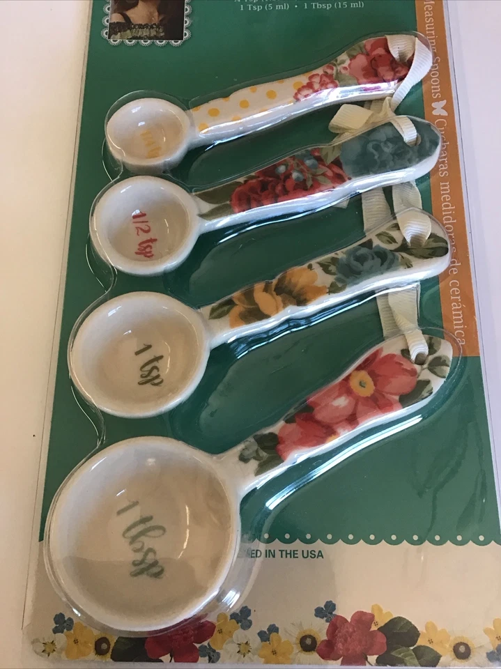 Pioneer Woman Vintage Floral Ceramic Measuring Spoons 4-Piece White Utensils - Image 2 of 3