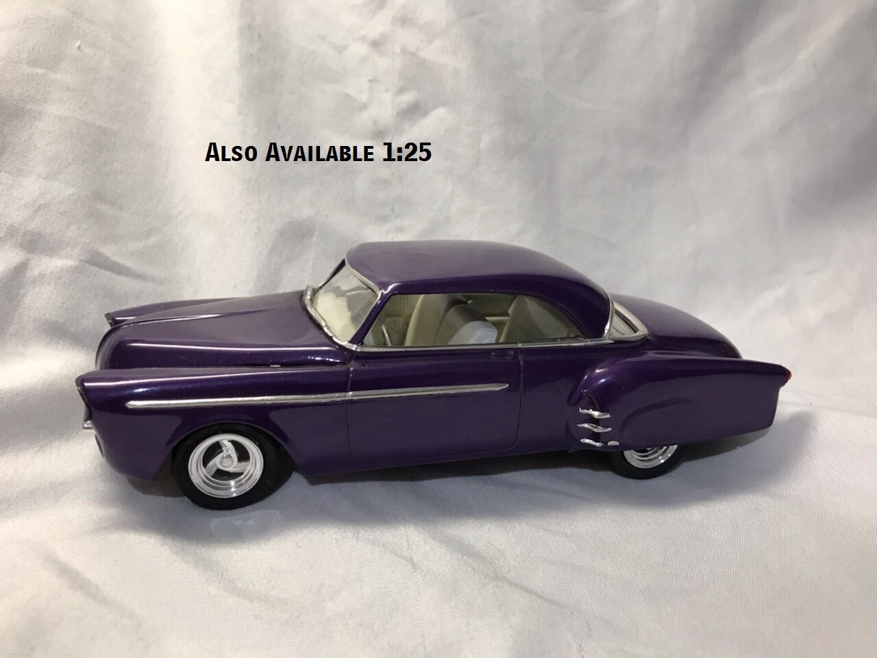 Custom Lincoln THE CAR Barris Resin 1/25 Model Kit ( NEW BODY