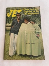 1974 October 31 JET Magazine, 625-Pound Gospel Singer & Minister Husband (MH36)