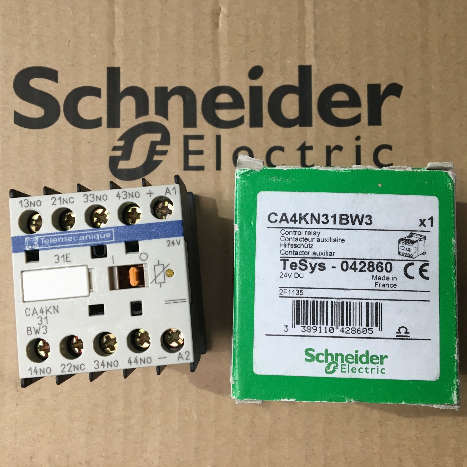 Contacteur Schneider CA4KN contre les coupures de signal relais 24V 3NO 1NF