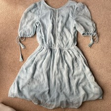 Robe bleue à lacets dos avec