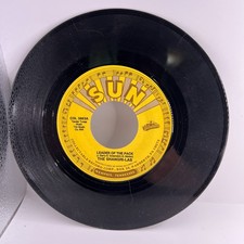 Vinyl 45 RPM Record - The Shangri-Las - Leader of the Pack / I Can Never Go Home