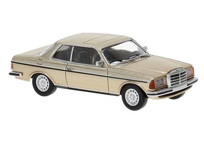 PCX Premium Classics Mercedes-Benz C123 in gold 870797