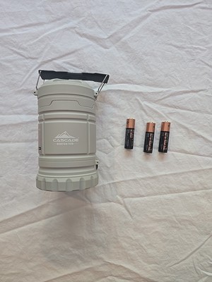 Cascade Mountain Tech Collapsible Flash Pop 2-in-1 Lantern/Flashlight, Orange