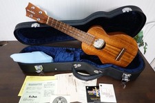 Soprano ukulele KAMAKA HF-1 Kamaka 2014 with case