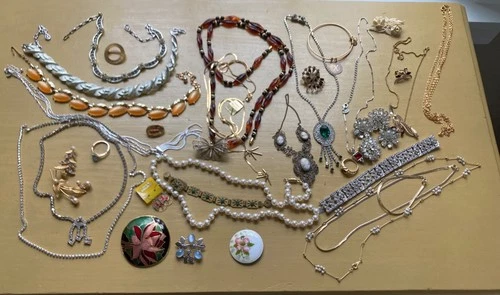 Vintage Costume Jewelry Lot - Necklaces, Brooches, Pins, Glam..