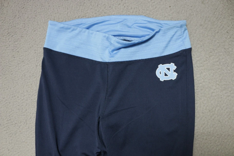 Medias de tacón North Carolina alquitranado para mujer medianas con bolsillo trasero Foto 3 de 4